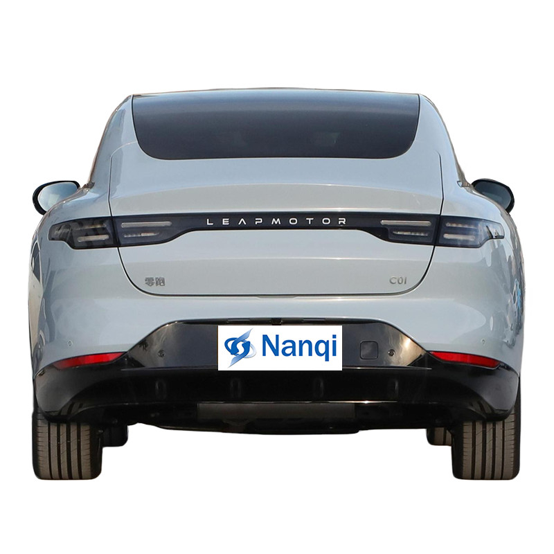 Модный дизайн LEAPMOTOR C01 Чистый электрический автомобиль среднего и большого размера