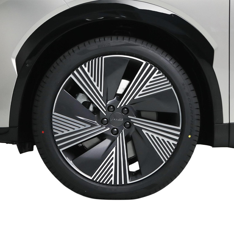 Deluxe Lynk&Co Plug In Hybrid SUV 1.5T 163Ps L4 5 дверей 5 мест