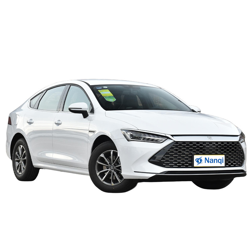 Домашние автомобили BYD Plug In Hybrid SUV BYD Qin Plus DM-I 4-дверный 5-местный