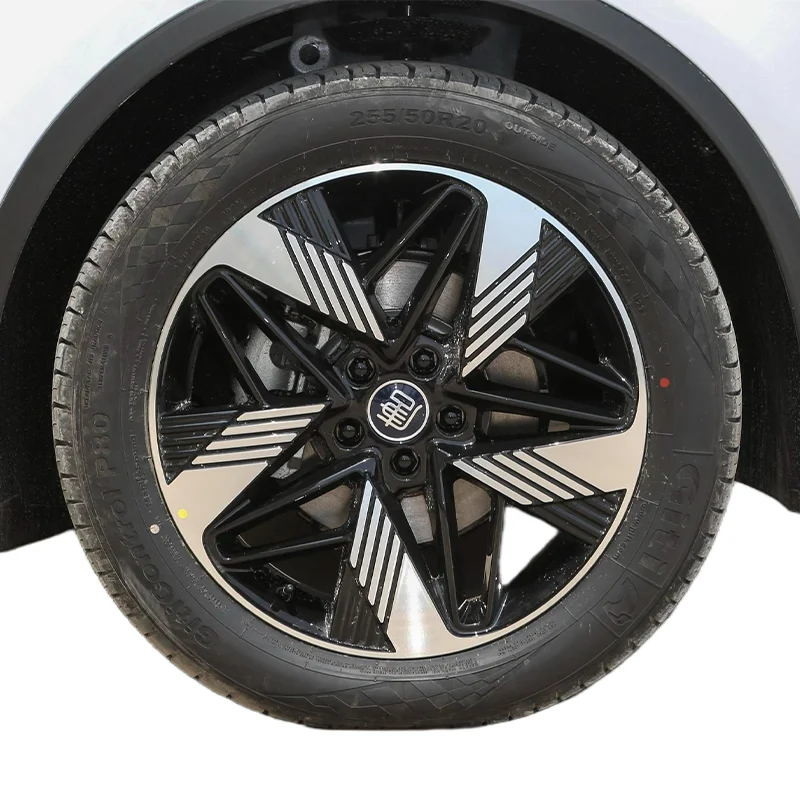 Одномоторный BYD Tang Hybrid SUV 7-местный 5-дверный средний SUV